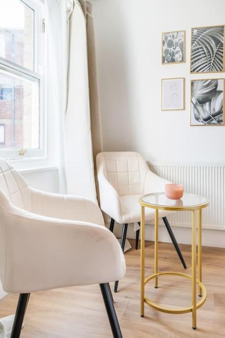 Vakantiehuis House 10 Mins To Tower Bridge Hot Tub & Parking