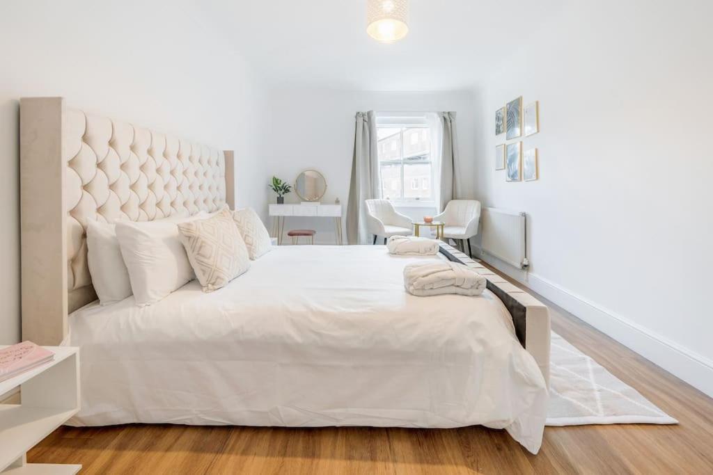 Vakantiehuis House 10 Mins To Tower Bridge Hot Tub & Parking