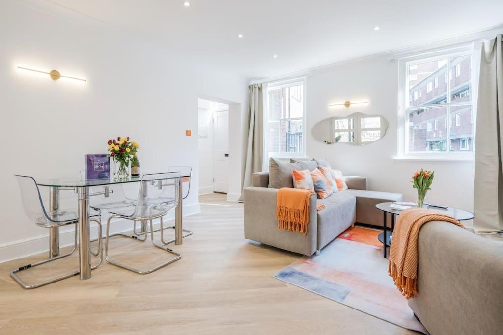House 10 Mins To Tower Bridge Hot Tub & Parking * Londen